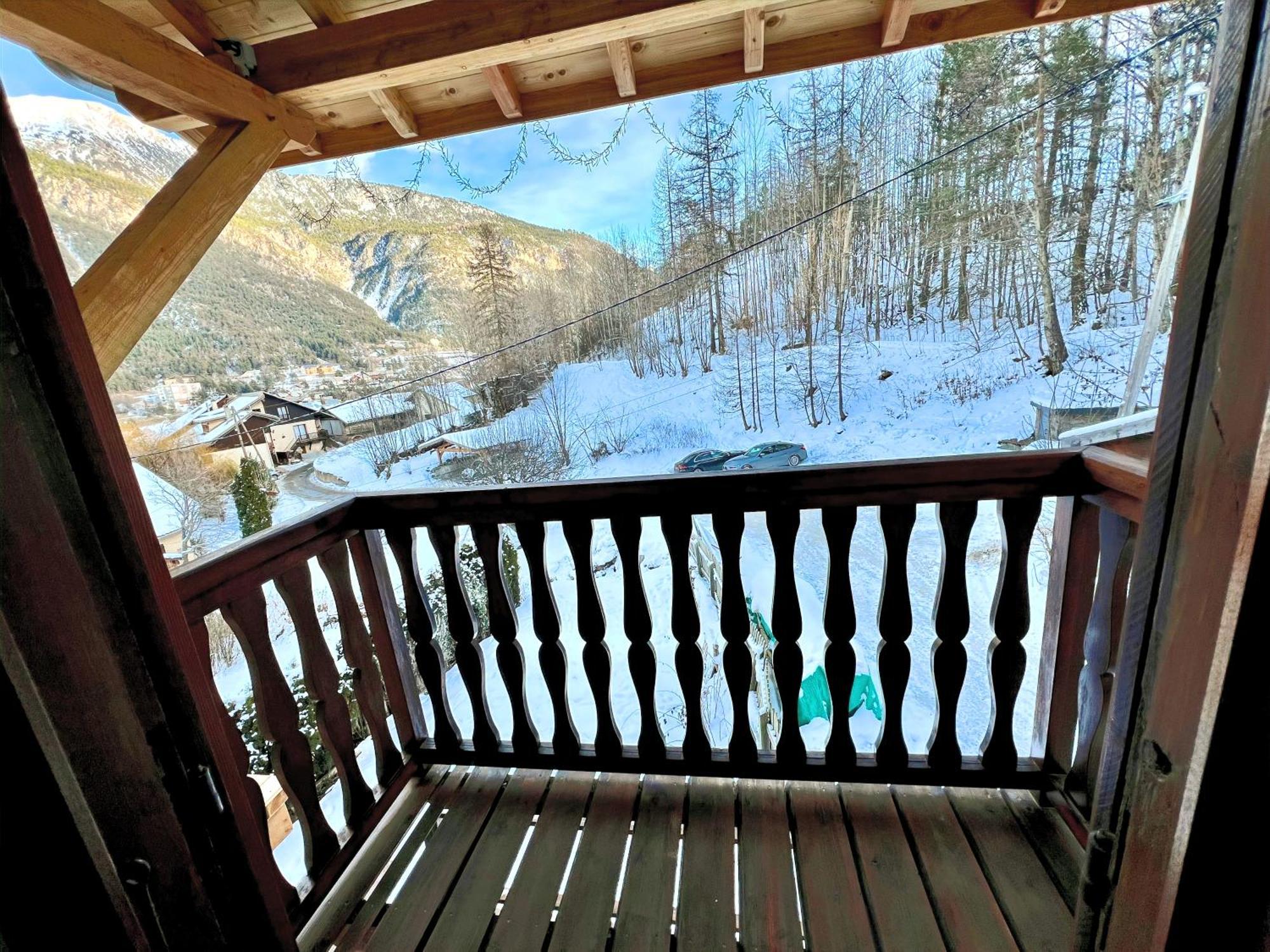 Charmante Maison De Montagne Briançon Exteriör bild